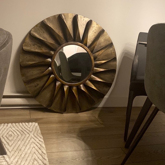 Moe’s Brass mirror - Picture 1 of 5